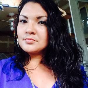 Meet your Posher, Josefina